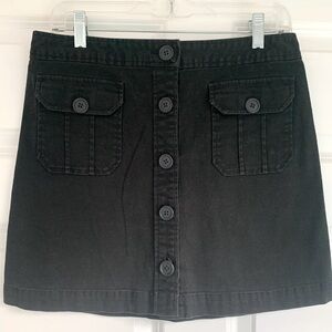 Vintage Gap black mini skirt with button front.